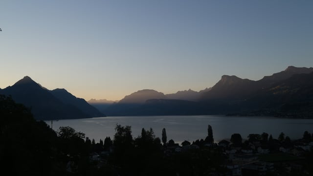 Morgenstimmung bei Ennetbürgen mit Blick auf den Vierwaldstättersee Morgenstimmung bei Ennetbürgen mit Blick auf den Vierwaldstättersee