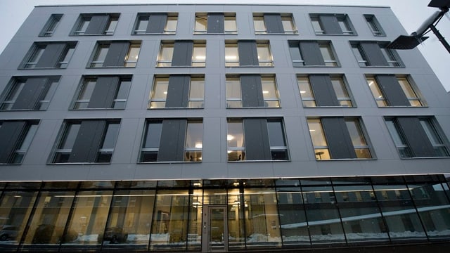 Das Gebäude von aussen Das Gebäude von aussen