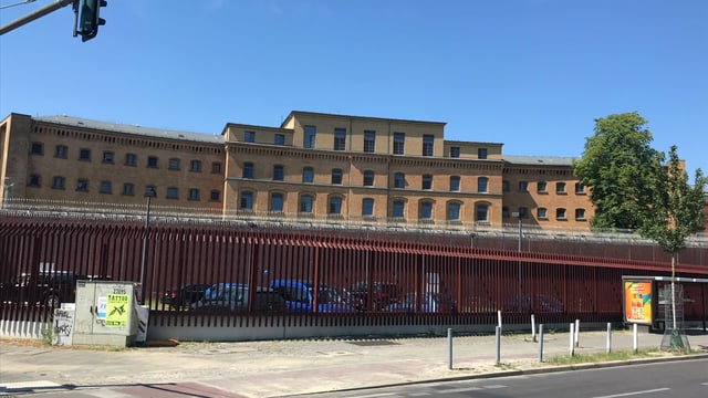 Die Justizvollzugsanstalt Moabit. Die Justizvollzugsanstalt Moabit.