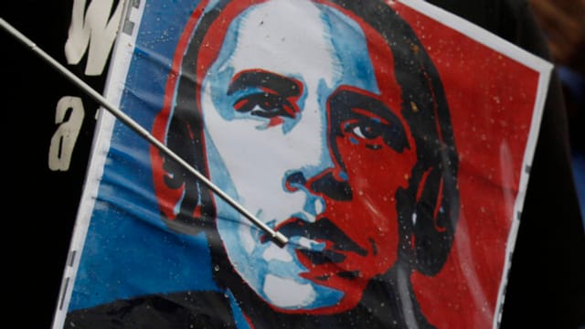 Obama-Bild mit Kopfhörern. Obama-Bild mit Kopfhörern.
