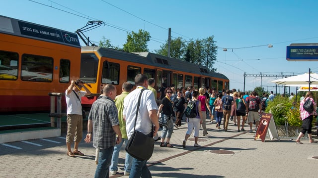 Öffentlicher Sex An Einer Bahnhofsstation Öffentlicher Sex An Einer Bahnhofsstation