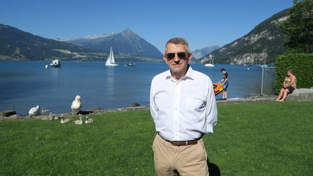 Campingwart Jürgen Ritschard auf seinem Campingplatz direkt am See Campingwart Jürgen Ritschard auf seinem Campingplatz direkt am See
