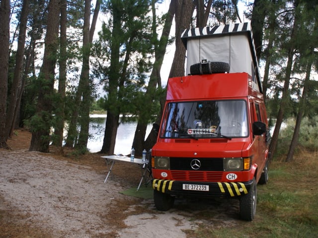 Roter Mercedes-Umbau