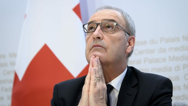 Bundespräsident Guy Parmelin vor den Medien in Bern Bundespräsident Guy Parmelin vor den Medien in Bern