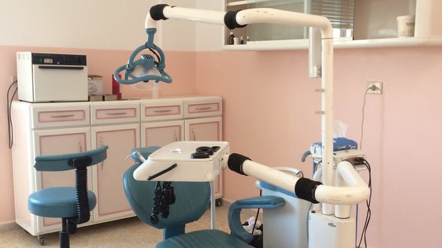 Behandlungsraum im renovierten Zentrum Behandlungsraum im renovierten Zentrum