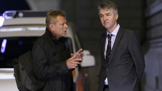 Zwei Berner Gemeinderäte diskutieren Zwei Berner Gemeinderäte diskutieren