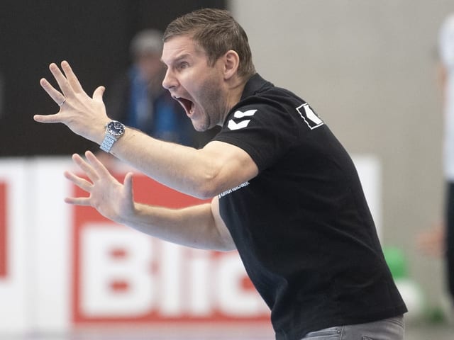 Kadetten-Trainer Petr Hrachovec. Kadetten-Trainer Petr Hrachovec.