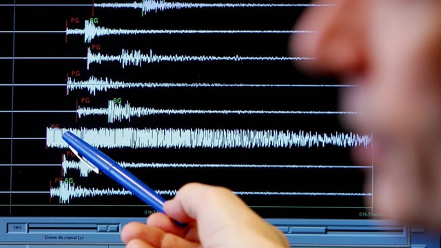 Seismograf. Seismograf.