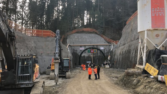 TUnnel EIngang TUnnel EIngang