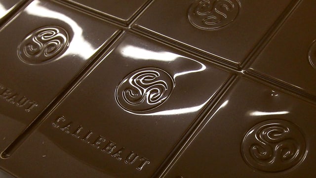 Mehr als eineinhalb Tonnen Schokolade hat Barry Callebaut in den ersten drei Quartalen 2018 produziert. Mehr als eineinhalb Tonnen Schokolade hat Barry Callebaut in den ersten drei Quartalen 2018 produziert.