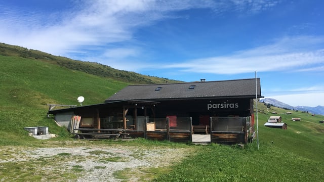 Salvar l'ustaria Parsiras. Salvar l'ustaria Parsiras.