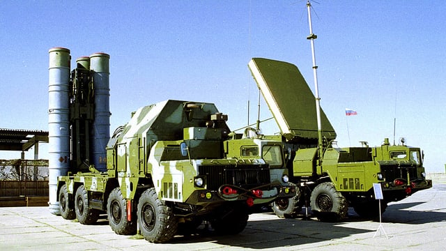 Luftabwehr-System S-300 Luftabwehr-System S-300
