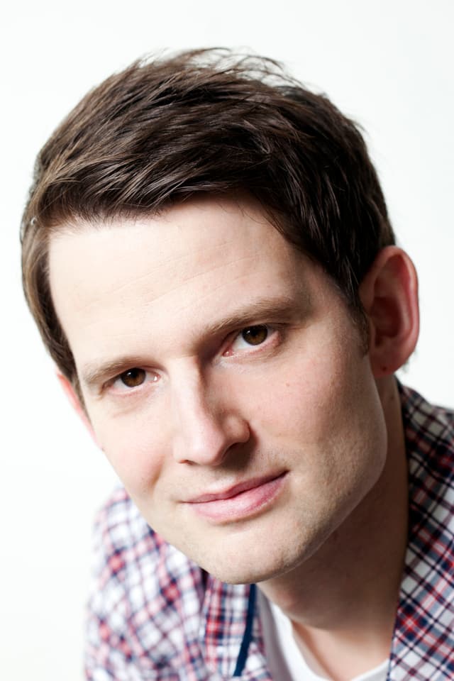 Fabian Unteregger schaut in die Kamera. Fabian Unteregger schaut in die Kamera.