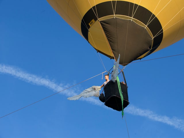 Mann im Heissluftballon Mann im Heissluftballon