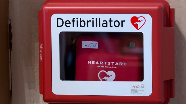 Defibrillator Defibrillator