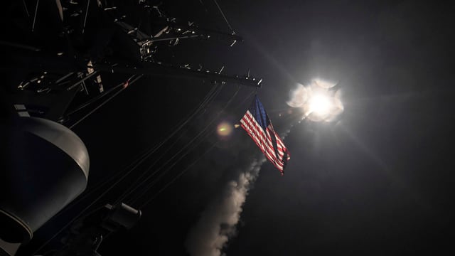 Amerikanische Rakete startet zum Angriff in Syrien Amerikanische Rakete startet zum Angriff in Syrien