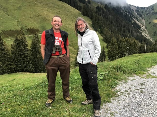 Arthur Kauer ist Schafhirte und quasi der Nachbar der Alp Morgeten. Er hütet rund 500 Schafe, wovon 50 ihm gehören.