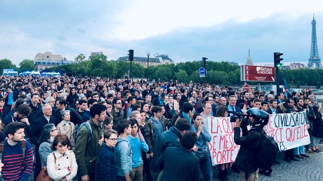 Menschen am demonstrieren. Menschen am demonstrieren.