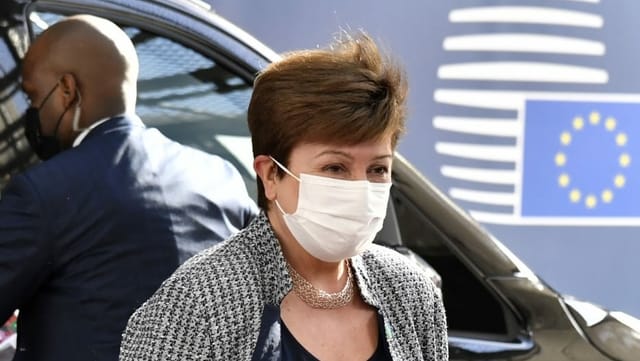 IWF-Chefin Kristalina Georgiewa verlässt Auto