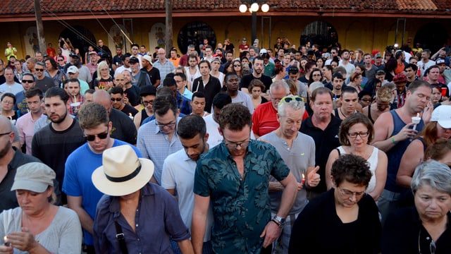 Trauer nach Massaker von Orlando. Trauer nach Massaker von Orlando.