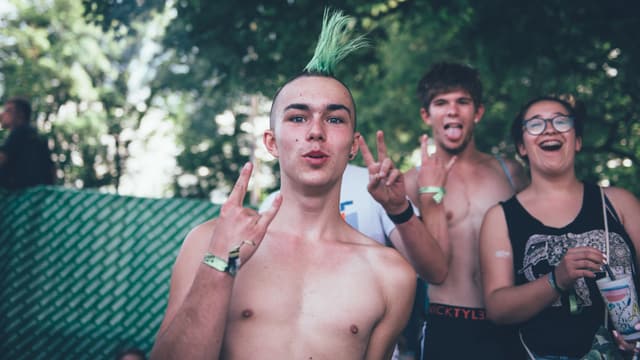 Sind diese Haare langweilig? Ehnder weniger! Sind diese Haare langweilig? Ehnder weniger!