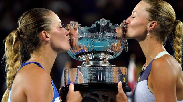 Kiki Mladenovic und Timea Babos. Kiki Mladenovic und Timea Babos.