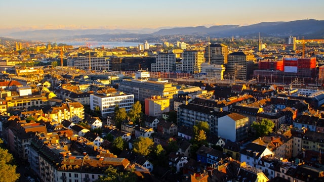 Hochsommerabend in Zürich. Hochsommerabend in Zürich.
