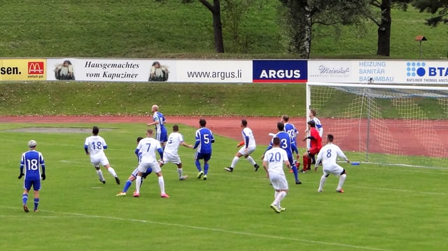 acziun offensiva da l'equipa da Domat acziun offensiva da l'equipa da Domat