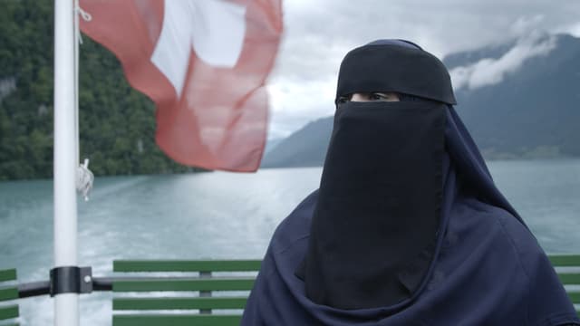 Khoudour al Harbi kann nicht verstehen, warum es in der Schweiz Leute gibt, die den Gesichtsschleier verbieten wollen Khoudour al Harbi kann nicht verstehen, warum es in der Schweiz Leute gibt, die den Gesichtsschleier verbieten wollen