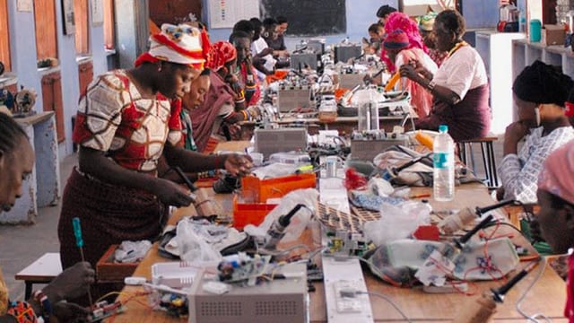 Solar Mamas Solar Mamas