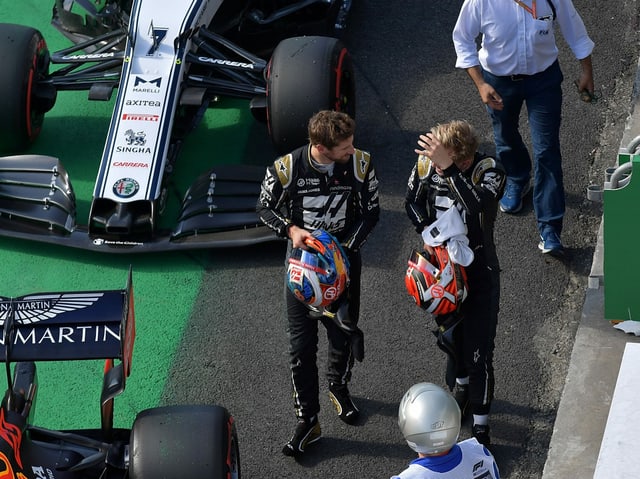 Romain Grosjean und Kevin Magnussen. Romain Grosjean und Kevin Magnussen.