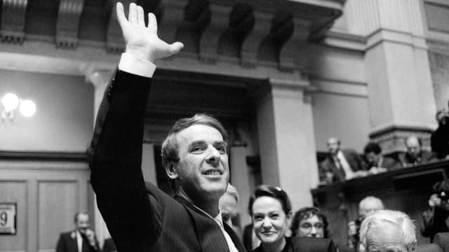 Adolf Ogi kurz nach seiner Wahl zum Bundesrat im Dezember 1987. Adolf Ogi kurz nach seiner Wahl zum Bundesrat im Dezember 1987.