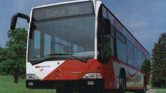 Die betroffenen Buslinien in Glarus sollen später gestrichen werden als von der Regierung vorgesehen. Die betroffenen Buslinien in Glarus sollen später gestrichen werden als von der Regierung vorgesehen.