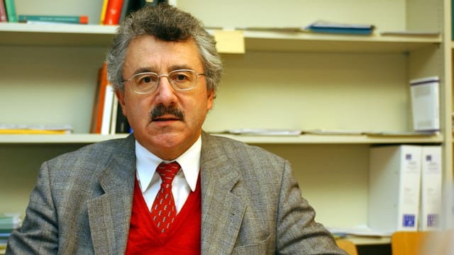 Rainer J. Schweizer Rainer J. Schweizer