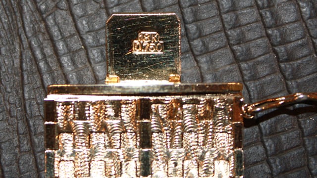 Goldenes Armband mit einem Prägestempel 18Kt 750 Goldenes Armband mit einem Prägestempel 18Kt 750