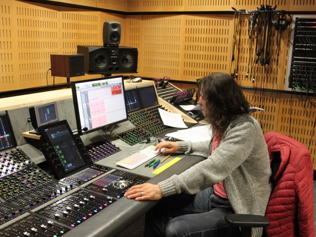 Mischpult im Tonstudio Mischpult im Tonstudio