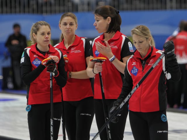 Manuela Siegrist, Marlene Albrecht, Esther Neuenschwander und Skip Silvana Tirinzoni (von links) Manuela Siegrist, Marlene Albrecht, Esther Neuenschwander und Skip Silvana Tirinzoni (von links)