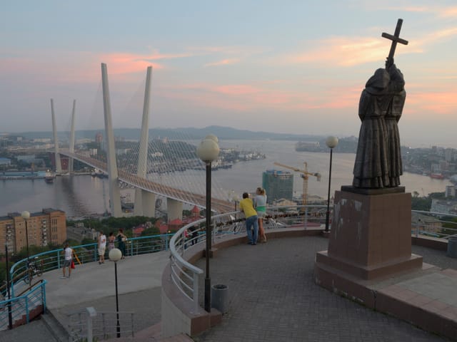 Blick auf die fertige Brücke Blick auf die fertige Brücke