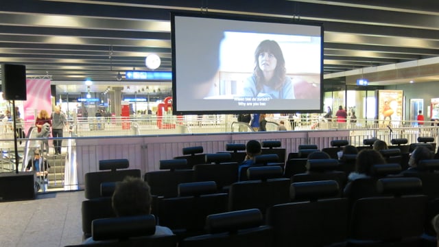 Kino im Bahnhof kommt an (6.10.2015)