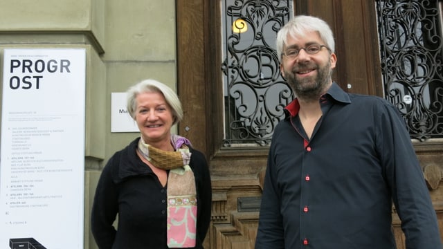 Susanne Ammann und Matthias Kuhn vor dem «Progr» in Bern. 