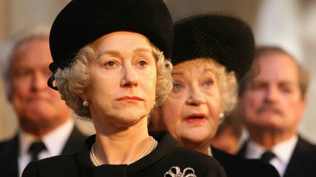Frauenportrait als Königin Frauenportrait als Königin