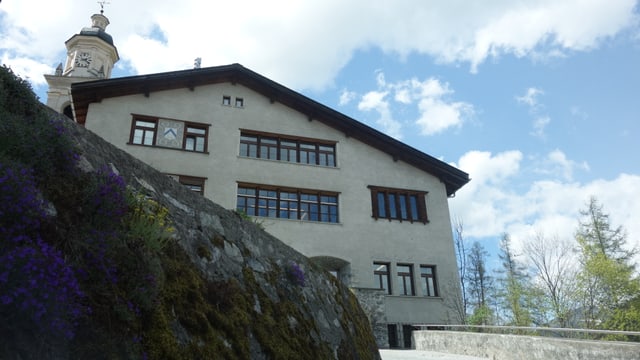 La chasa cun l'administraziun da la vischnanca Albula/Alvra. La chasa cun l'administraziun da la vischnanca Albula/Alvra.