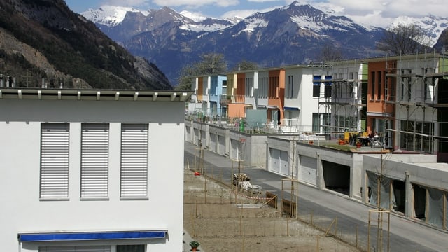 Einfamilienhaus-Quartier in Graubünden. Einfamilienhaus-Quartier in Graubünden.