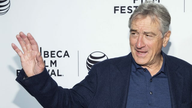 Robert De Niro auf dem roten Teppich seines eigenen Festivals in Tribeca, New York. Robert De Niro auf dem roten Teppich seines eigenen Festivals in Tribeca, New York.