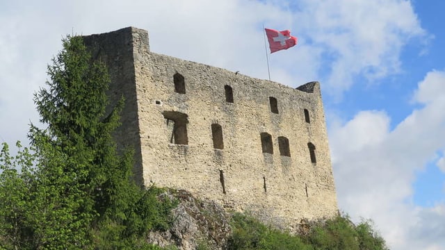 Burg-Ruine Burg-Ruine