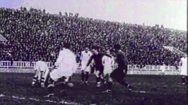 Aufnahme eines Fussballspiels des FC Barcelona im ersten Stadion. Aufnahme eines Fussballspiels des FC Barcelona im ersten Stadion.