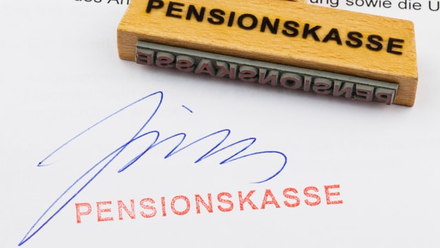 Stempel mit der Aufschrift Pensionskasse. Stempel mit der Aufschrift Pensionskasse.