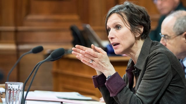 Pascale Bruderer im Ständeratssaal. Pascale Bruderer im Ständeratssaal.