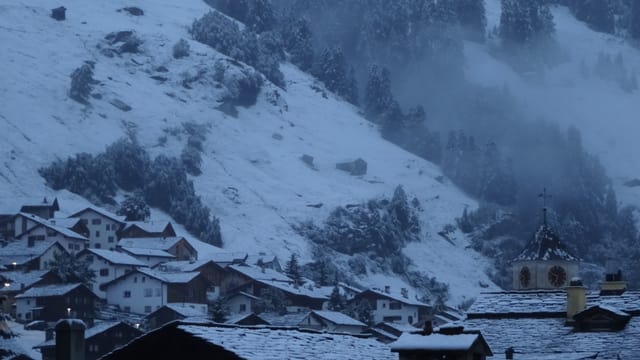 Verschneite es Vals am letzten Sonntag. Verschneite es Vals am letzten Sonntag.