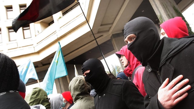Demonstranten in Simferopol. Demonstranten in Simferopol.